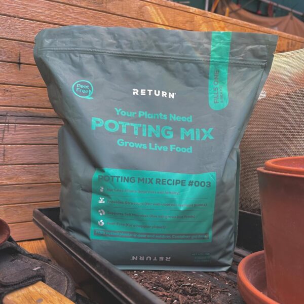 Potting Mix #003, 4-QT Pouch, Organic Matter Potting Mix for Indoor Outdoor Potted Plants, Container Gardens, Vegetables - Peat Free, Improve Soil Structure, Retain Plant Moisture, Eco-Friendly - Image 5